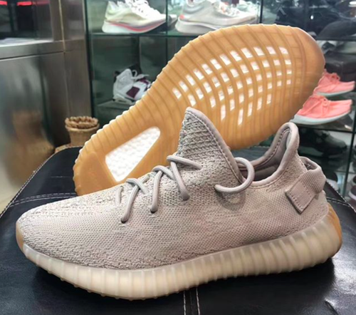 YEEZY BOOST 350 V2 SESAME Black T HGPR